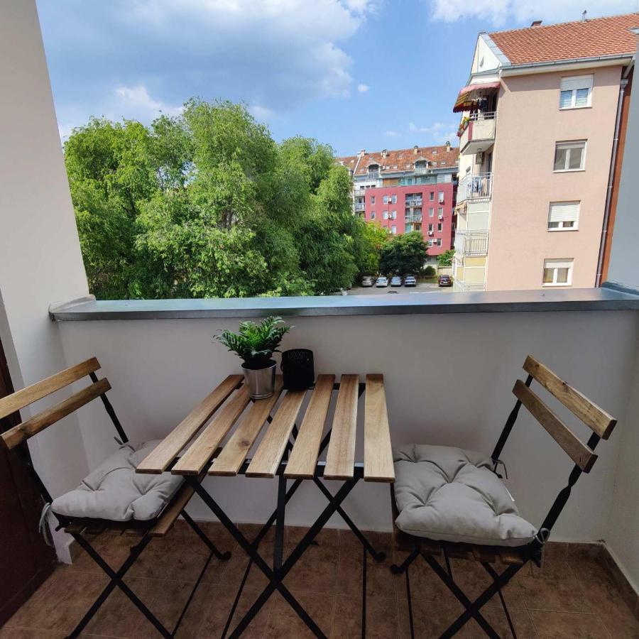Wicker Park Apartment โนวีซาด ภายนอก รูปภาพ