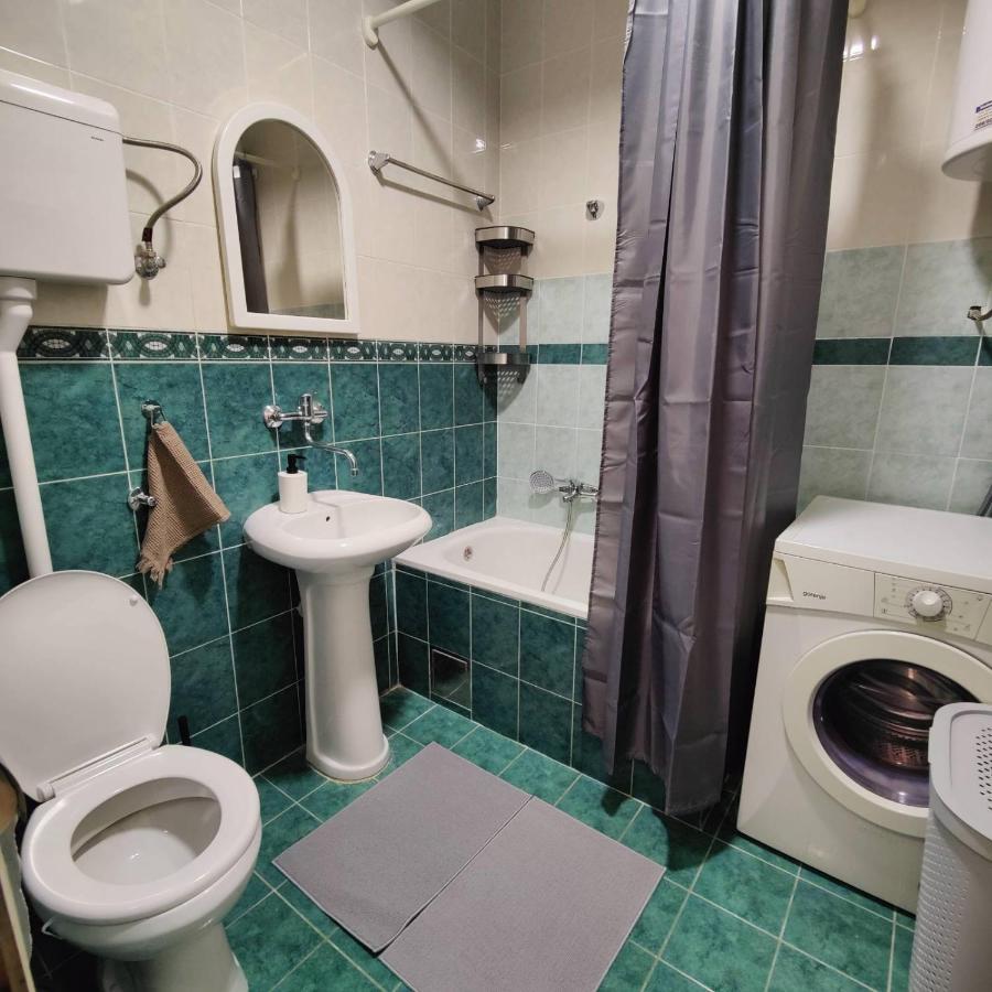 Wicker Park Apartment โนวีซาด ภายนอก รูปภาพ